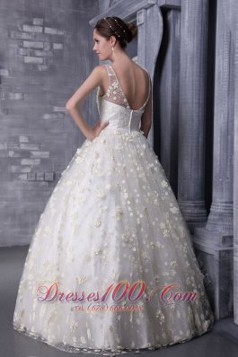 Lovely V-neck Tulle and Taffeta Beading True Wedding Dress