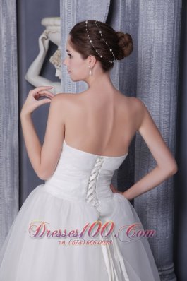 Elegant Princess Strapless Chapel Train Organza Wedding Dress