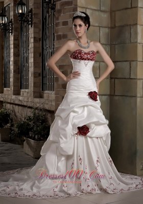 Flowy Sweetheart Taffeta Embroidery Wedding Dress