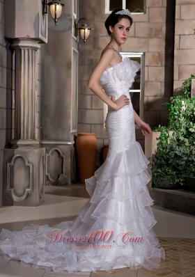 Flattering Mermaid Strapless Organza Ruffles Wedding Dress