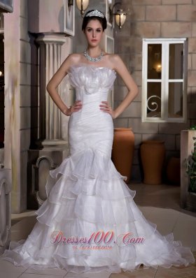 Flattering Mermaid Strapless Organza Ruffles Wedding Dress