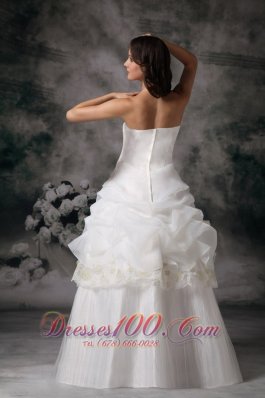 Elegant Wedding Dress Organza Appliques On Sale