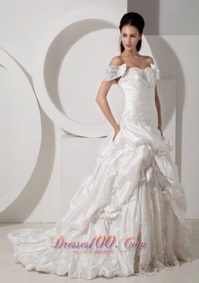 Groovy Off Shoulder Taffeta Appliques Wedding Dress