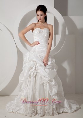 Groovy Off Shoulder Taffeta Appliques Wedding Dress