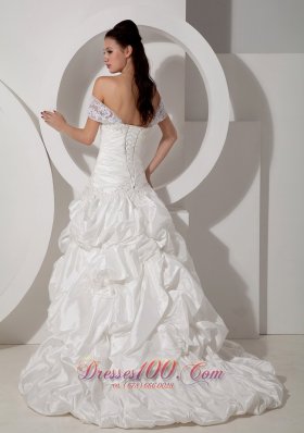 Groovy Off Shoulder Taffeta Appliques Wedding Dress