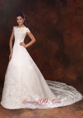 Elegant Appliques Off Shoulder Wedding Dress