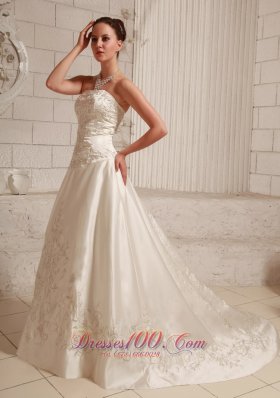 High Quality Satin Embroidery Over Wedding Dress