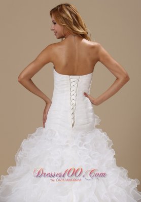 Exquisite Ruffles Decorate Bodice Organza Wedding Dress