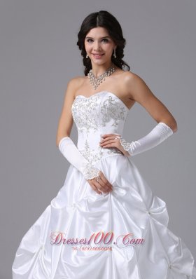 Nifty Appliques Bodice Ruffles Wedding Dress