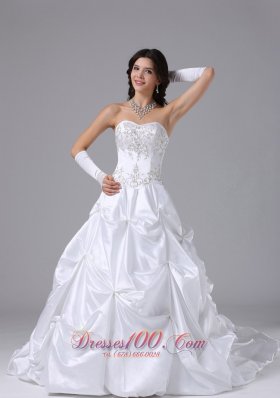 Nifty Appliques Bodice Ruffles Wedding Dress