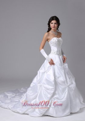 Nifty Appliques Bodice Ruffles Wedding Dress