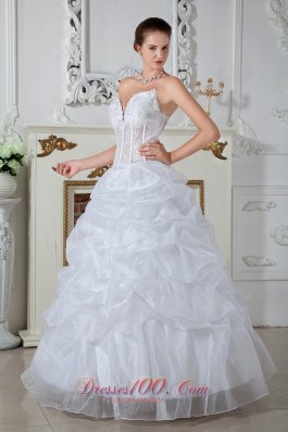 Sweetheart Embroidery Organza Bridal Dress