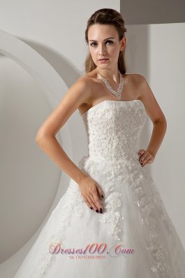 Modest Organza Bridal Dress Appliques 2013