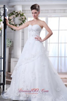 Pretty Beading Wedding Gown Brush Train Organza