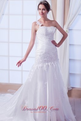 One Shoulder Organza Embroidery Wedding Gowns