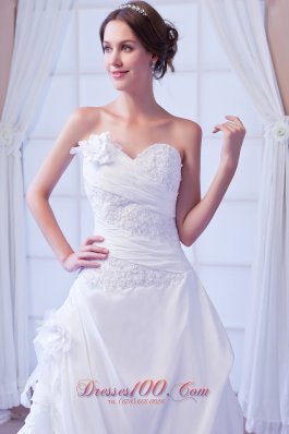 Sweetheart Taffeta Appliques Wedding Gowns For Gustomers