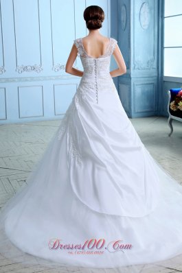 Bridal Dresses Appliques Square Tulle For Customers