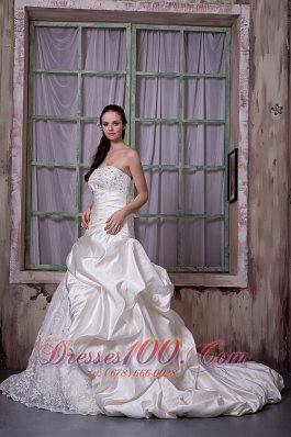 Taffeta And Lace Strapless Wedding Bridal Gown Chapel Train