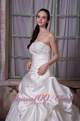 Taffeta And Lace Strapless Wedding Bridal Gown Chapel Train