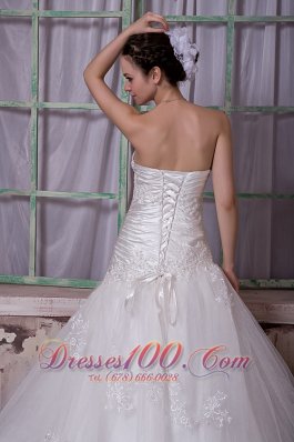 Chapel Train Princess Bridal Dress Strapless Appliques