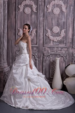 Sweetheart Taffeta Embroidery With Beading Wedding Gown