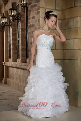 Sweetheart Organza Ruffles Beading Bridal Wedding Gown