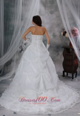 Organza Strapless Chapel Train Wedding Dress Handle Flowers