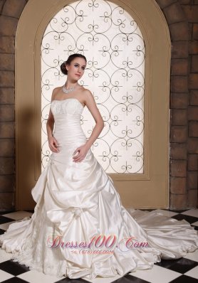 Off White Strapless Chapel Train Taffeta Wedding Dress Pick-ups