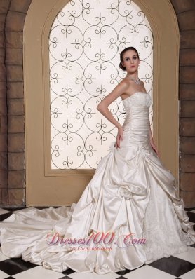 Off White Strapless Chapel Train Taffeta Wedding Dress Pick-ups