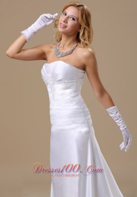 Ruched Appliques Strapless Bridal Dress Floor-length Brush Train