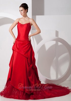 Red Strapless Court Train Wedding Dress Appliques Taffeta Organza