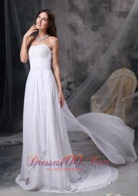 Appliques Strapless Ruch Chiffon Bridal Dress With Watteau Train