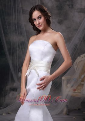 Strapless Mermaid Satin Belt Bridal Dress With Brush Train