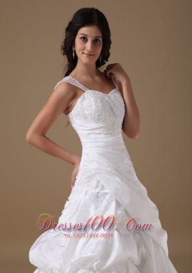 Straps Princess Taffeta Wedding Dress Court Train Appliques