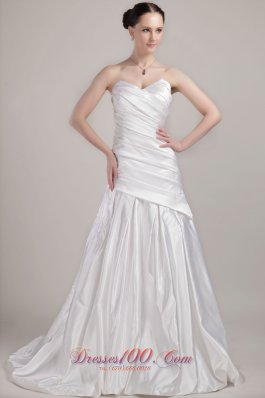 Low Cost Sweetheart A-line Wedding Gown Taffeta Brush Train