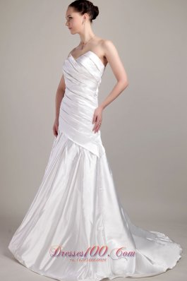 Low Cost Sweetheart A-line Wedding Gown Taffeta Brush Train