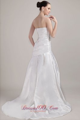 Low Cost Sweetheart A-line Wedding Gown Taffeta Brush Train