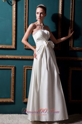 Elastic Wove Satin Beading and Bows Wedding Bridal Gown Strapless