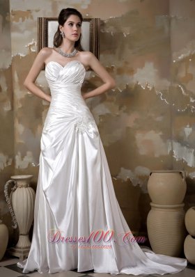 Sweetheart Elastic Wove Satin Court Train Appliques Wedding Gown