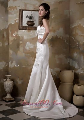 Strapless Mermaid Satin Bridal Gown With Court Train Appliques