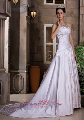 Sweetheart Chapel Train Wedding Gown Appliques With Beading