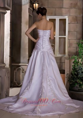 Sweetheart Chapel Train Wedding Gown Appliques With Beading