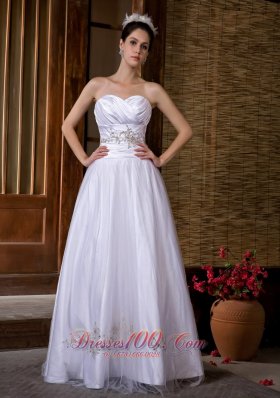 Sweetheart A-line Taffeta and Tulle Bridal Dress Appliques Ruch