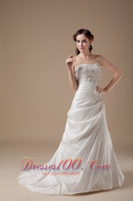 Brush Train Sweetheart A-line Wedding Dress Taffeta Appliques