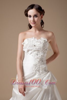 Brush Train Sweetheart A-line Wedding Dress Taffeta Appliques