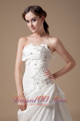 Brush Train Sweetheart A-line Wedding Dress Taffeta Appliques