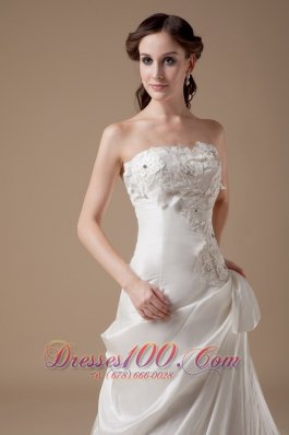 Brush Train Sweetheart A-line Wedding Dress Taffeta Appliques