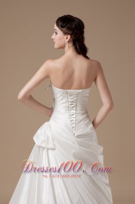 Brush Train Sweetheart A-line Wedding Dress Taffeta Appliques