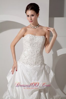 Strapless Court Train A-line Wedding Dress Taffeta Appliques