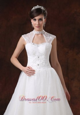 Organza High Neckline Bridal Dress With Appliques Decorate